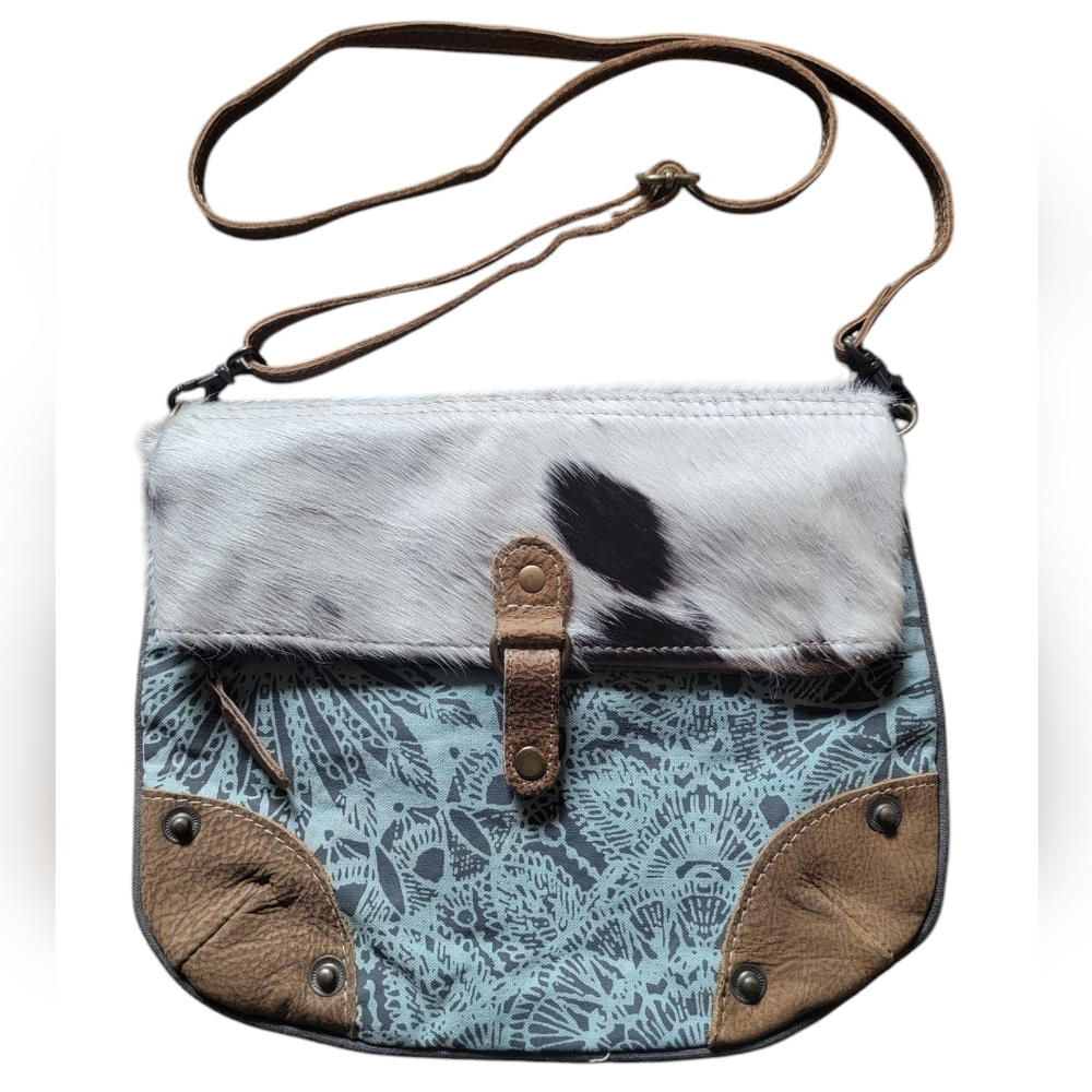 Myra Bag Crossbody